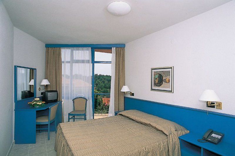 Maistra Select Funtana All Inclusive Resort Exterior photo