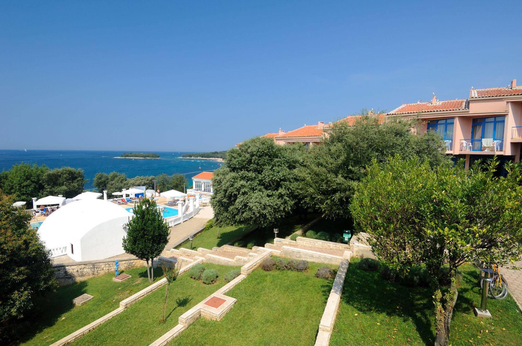 Maistra Select Funtana All Inclusive Resort Exterior photo