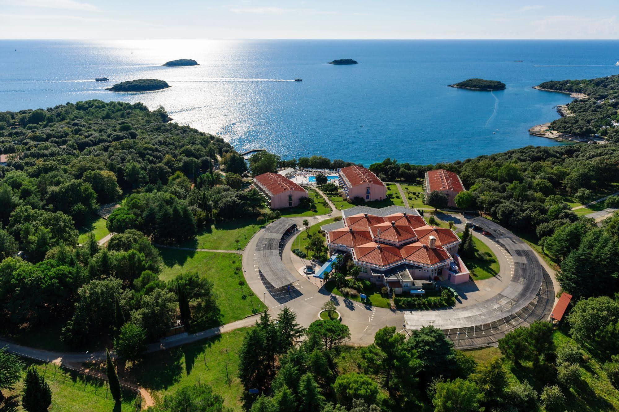 Maistra Select Funtana All Inclusive Resort Exterior photo