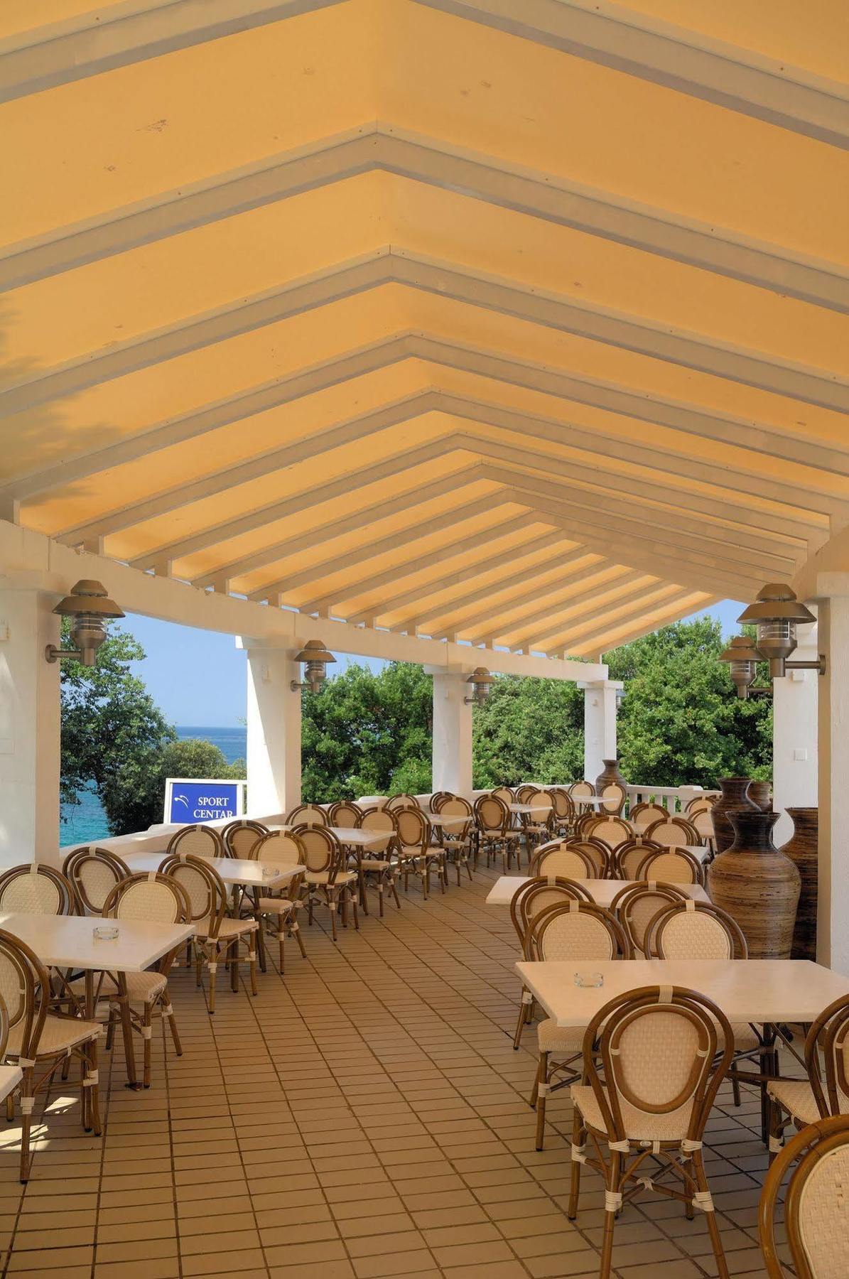 Maistra Select Funtana All Inclusive Resort Restaurant photo